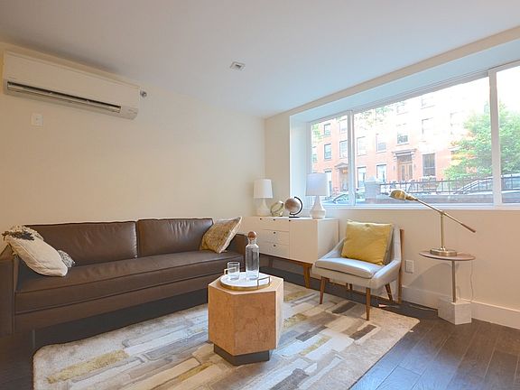 2nd image of 44 S Oxford St #1A