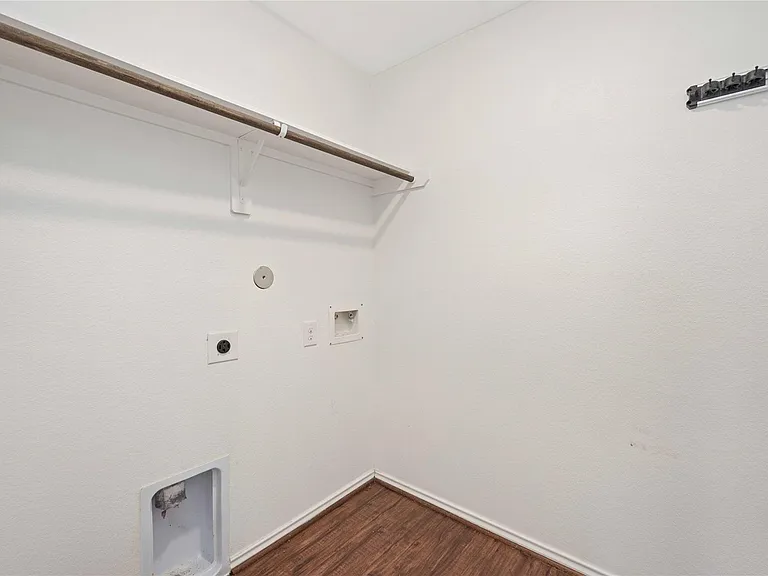 26038 Quiet Field Ct — Photo 17