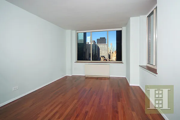 Rented by Halstead Real Estate | media 7