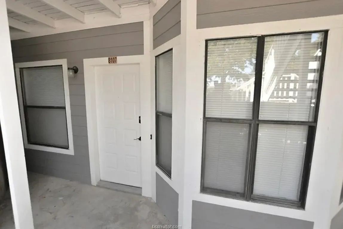 1 bed, 585 sqft, $950 — Photo 1