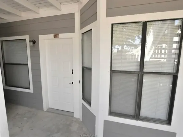 4441 Old College Rd, Bryan, TX