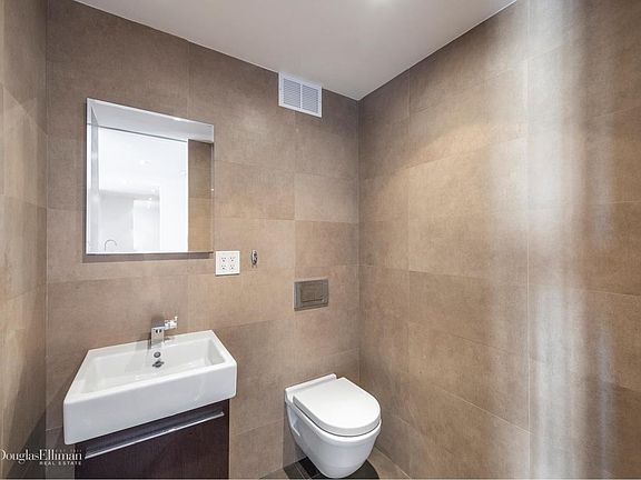 5th image of 392 Central Park W APT 10H