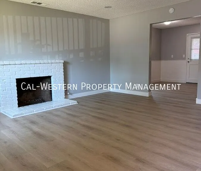 2615 Pendragon Ln — Photo 1