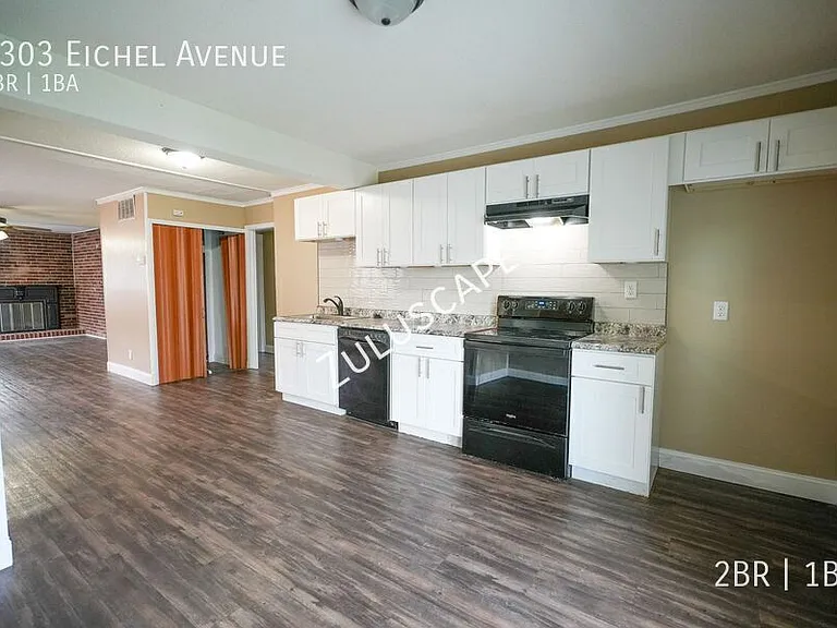 1303 E Eichel Ave — Photo 6