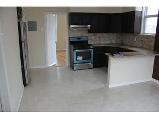 Sold by Omnycor Realty Corp. | media 4