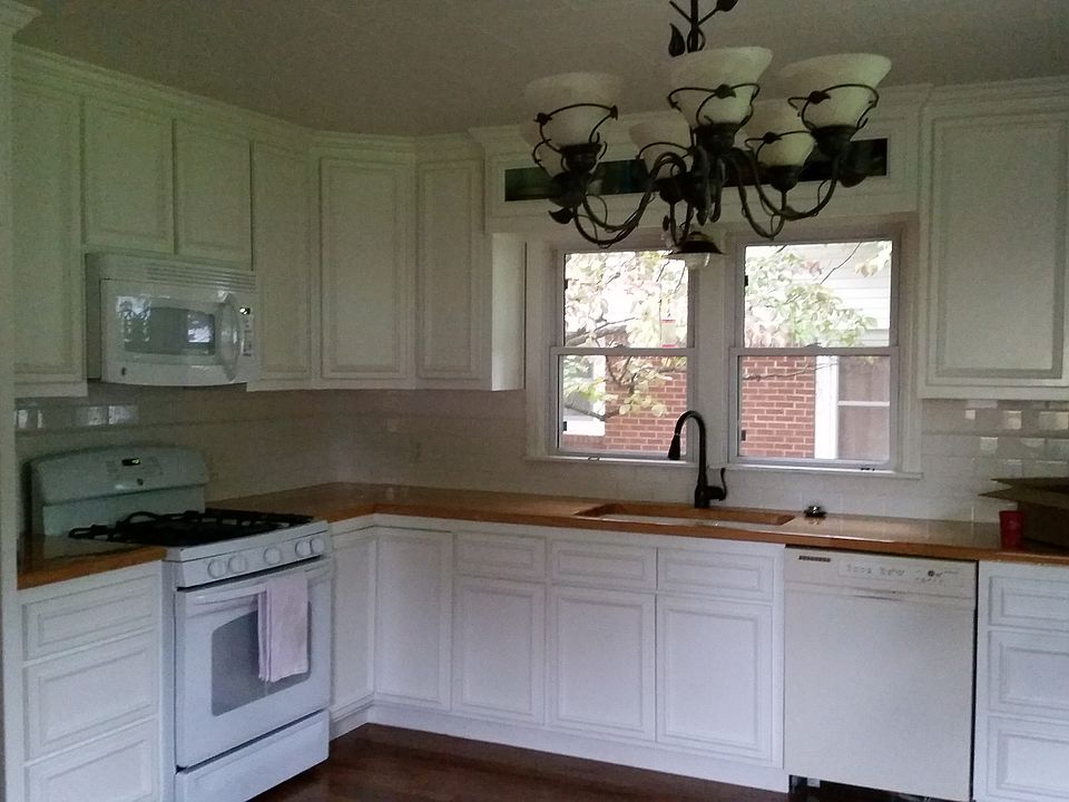 1st image of 704 NW A St
