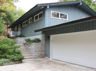 2010 Arrowhead Dr, Traverse City, MI
