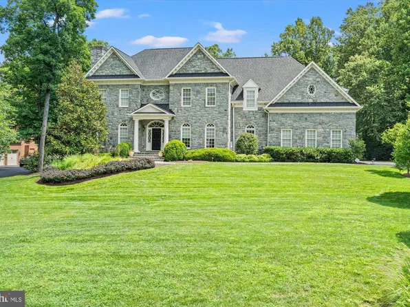 3109 Whimbrell Ct, Oakton, VA 22124