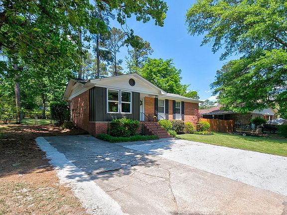 3rd image of 327 Piney Grove Rd