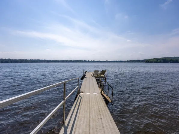 52 Marsh Point, Morris, CT 06763