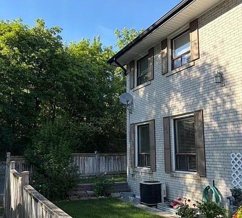 4th image of 61 Ardglen Dr #19
