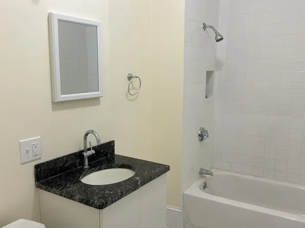 50 Wheatland Ave APT 3, Dorchester Center, MA 02124
