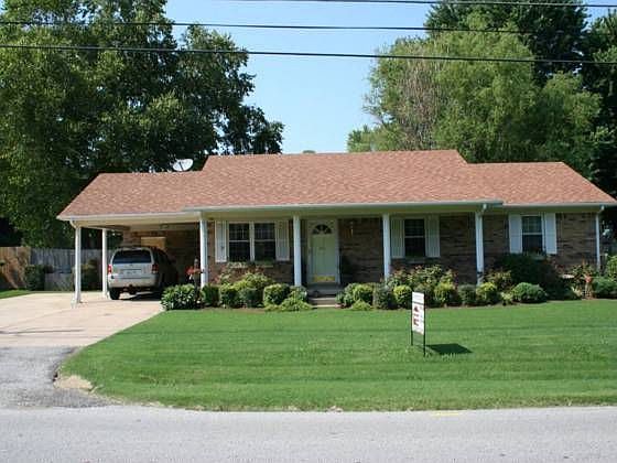 1st image of 840 Pennell Ln