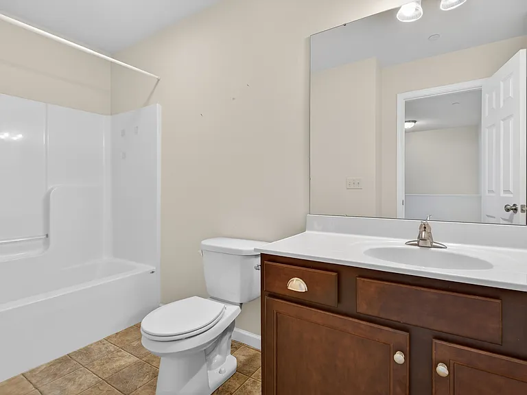 1772 Fairbank Ln — Photo 34
