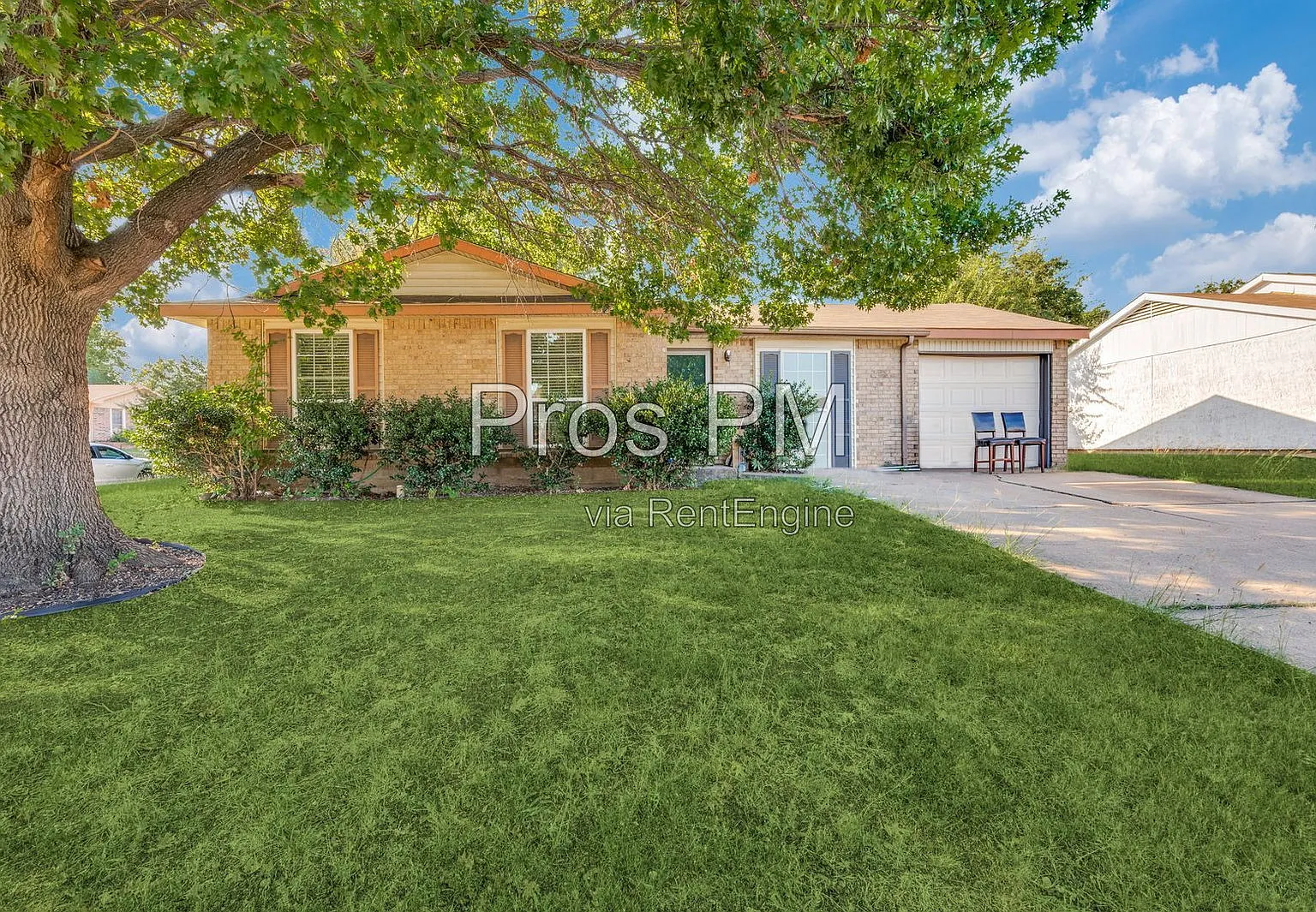 3 bed, 1.0 bath, 1063 sqft, $1,775 — Photo 1