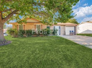2326 Newbury Dr, Arlington, TX 76014