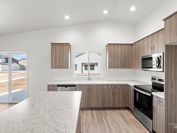 5th image of 1622 Covington St