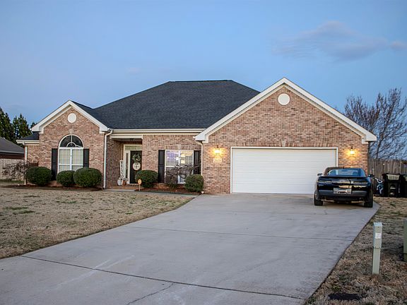 4th image of 2609 Buckingham Gate SW