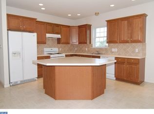 165 E Charles St, Wernersville, PA 19565