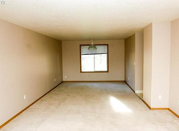 3rd image of 14000 NE 78th St