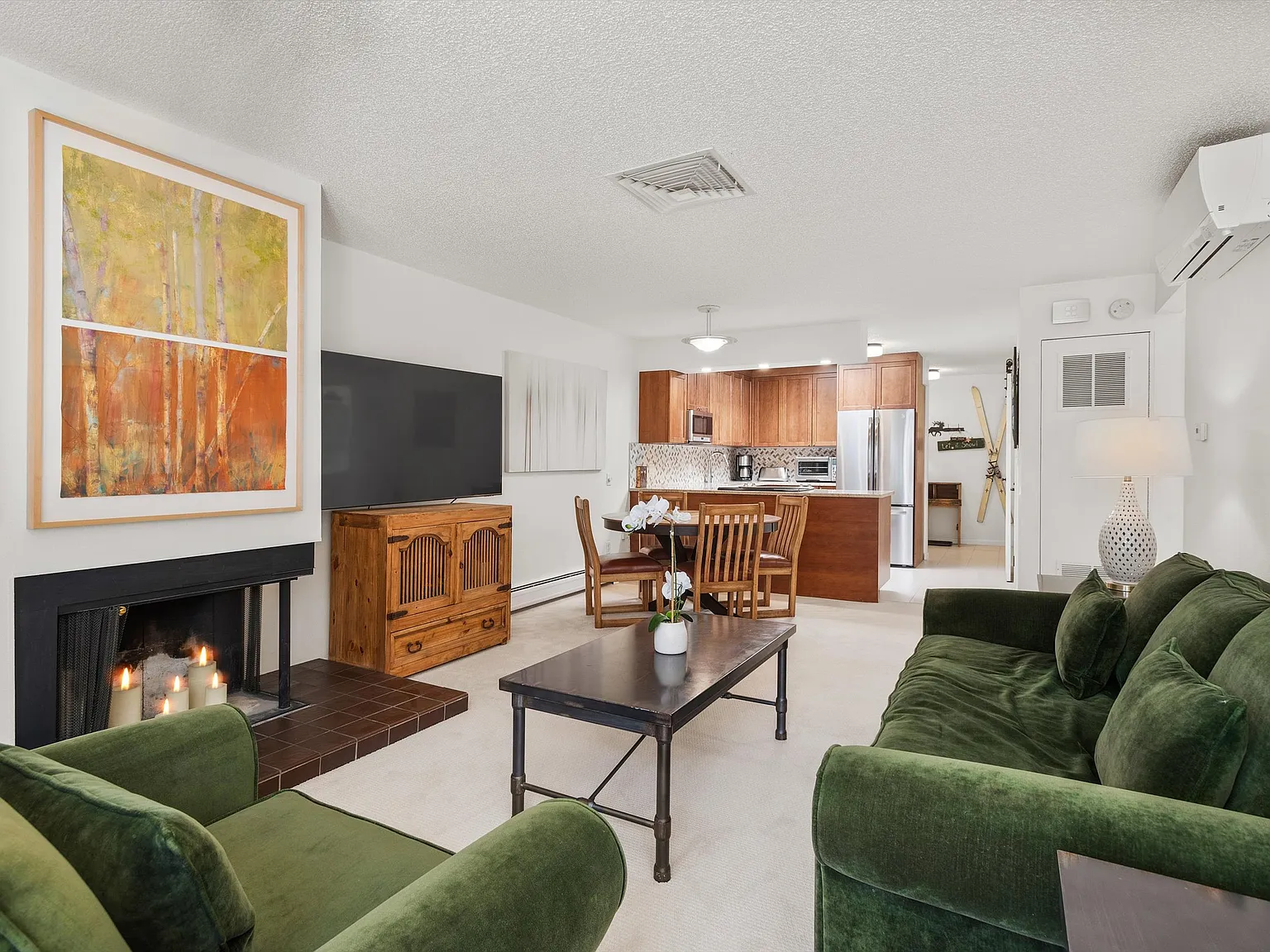 2 bed, 1022 sqft, $18,000 — Photo 4