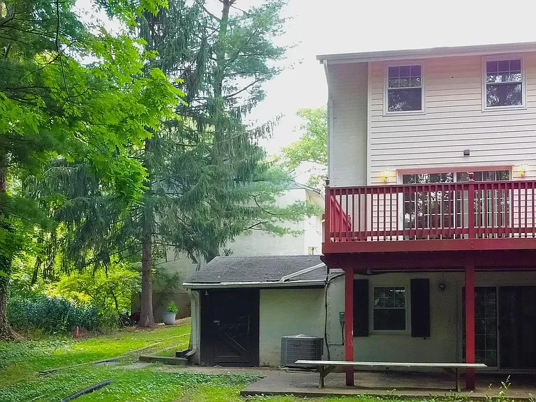 5494 Endicott Ln — Photo 13