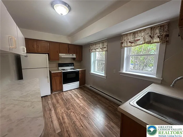 218 E Susquehanna St #1A — Photo 4