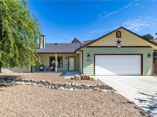2225 Holly Dr, Paso Robles, CA 93446