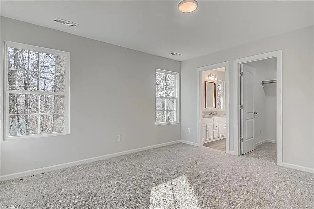 3 bed, 2.5 bath, 1392 sqft, $1,775 — Photo 4