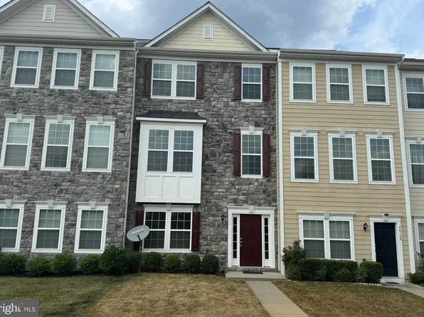 44147 Seawolve Sq, Chantilly, VA 20152