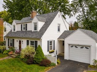 12 Sheldon Ave, Easthampton, MA 01027