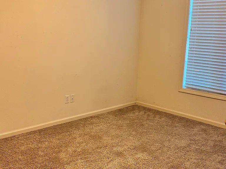 3929 Winthrop Dr — Photo 15