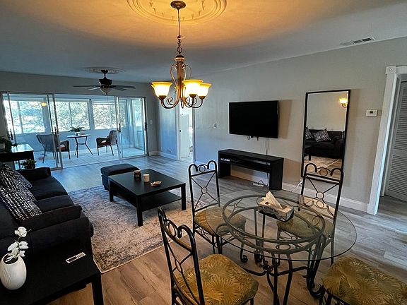 Living/dining room combo