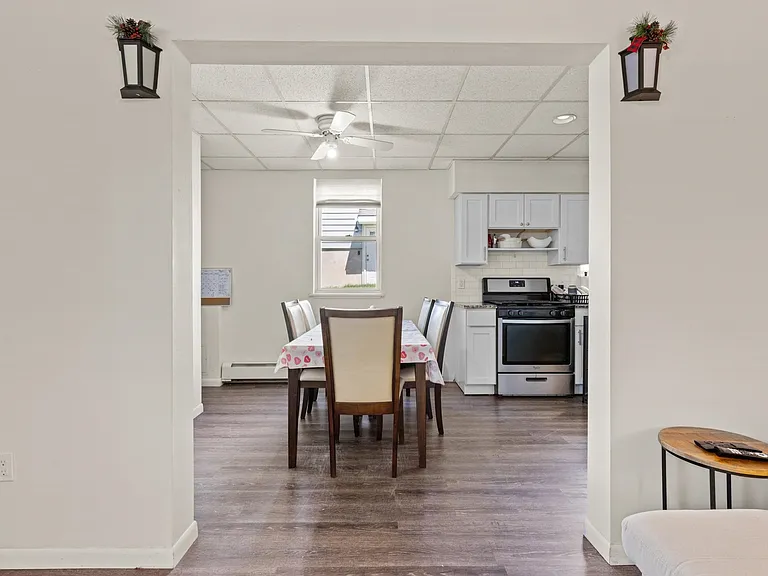 632 Chase Ave #1 — Photo 14