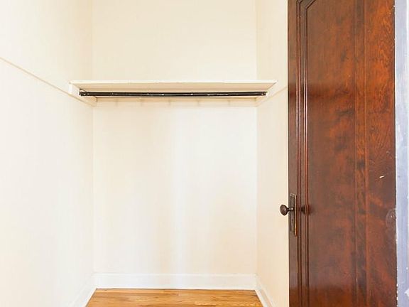 2nd image of 4631 N Paulina St #1428