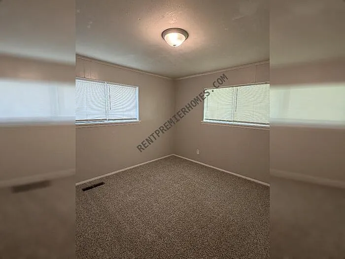 1710 Cedarhurst Dr — Photo 14