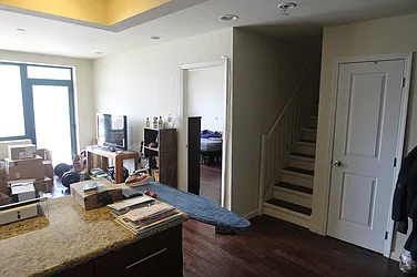 Rented by Space Marketing Shop