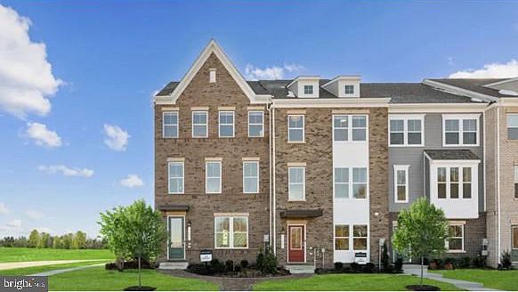 1st image of 10933 Pinnacle Green Rd