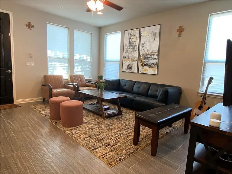 13800 Lyndhurst St #255 — Photo 5