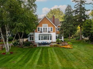 582 Lac La Belle Dr, Oconomowoc, WI 53066