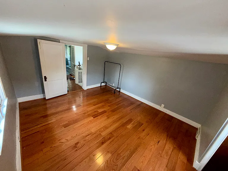 915 Perry Hwy — Photo 52