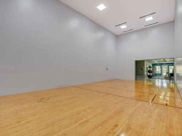 Falling Water Apartments