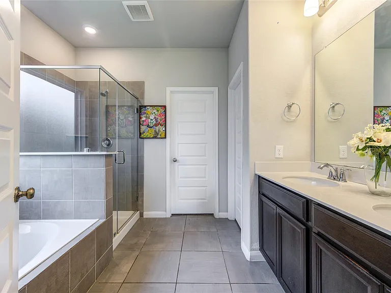 1218 Glendora Dr — Photo 24