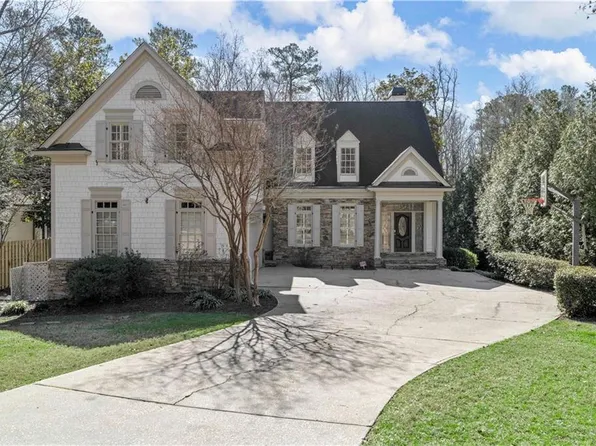 4565 Club Dr NE, Atlanta, GA 30319
