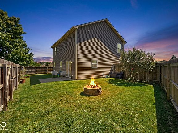 5th image of 604 Reed Ct