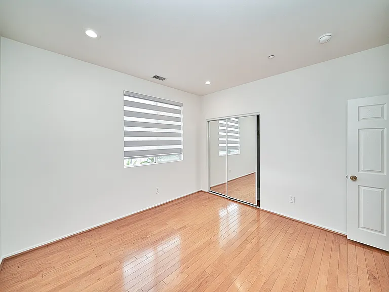 7455 Chanteclair Ct — Photo 52