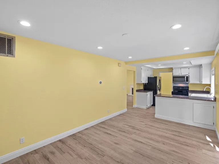 36711 Nichols Ave — Photo 11