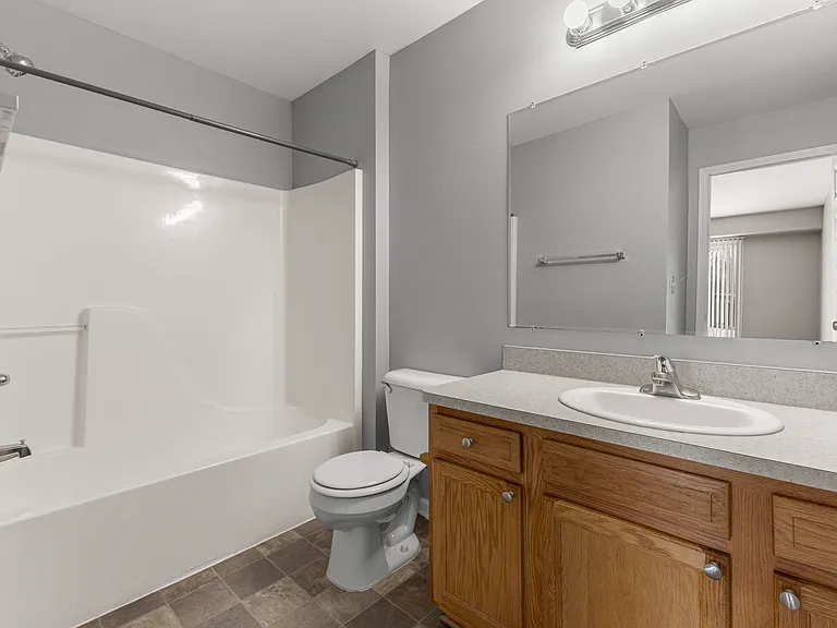13165 Turnberry Ct — Photo 23