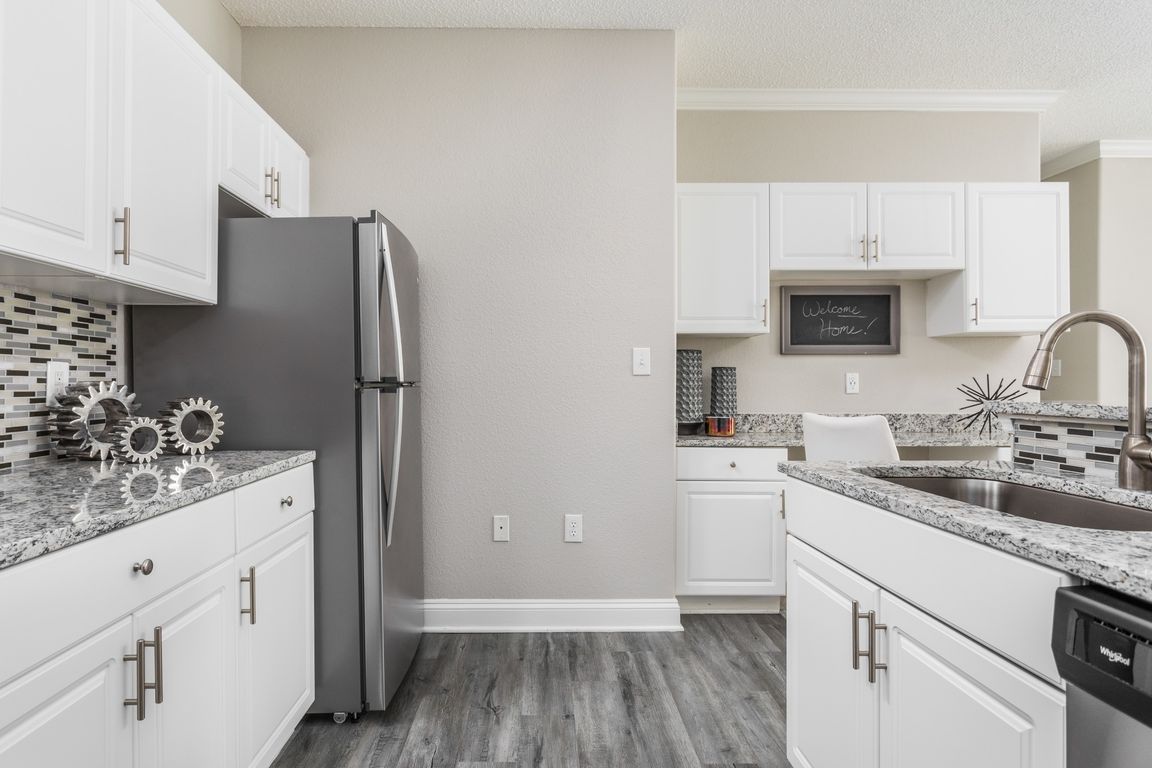 Upgraded Kitchen with Stainless Steel Appliances