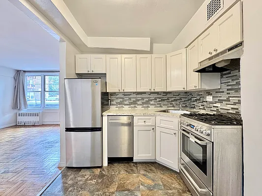 Rented by Skyward | media 12